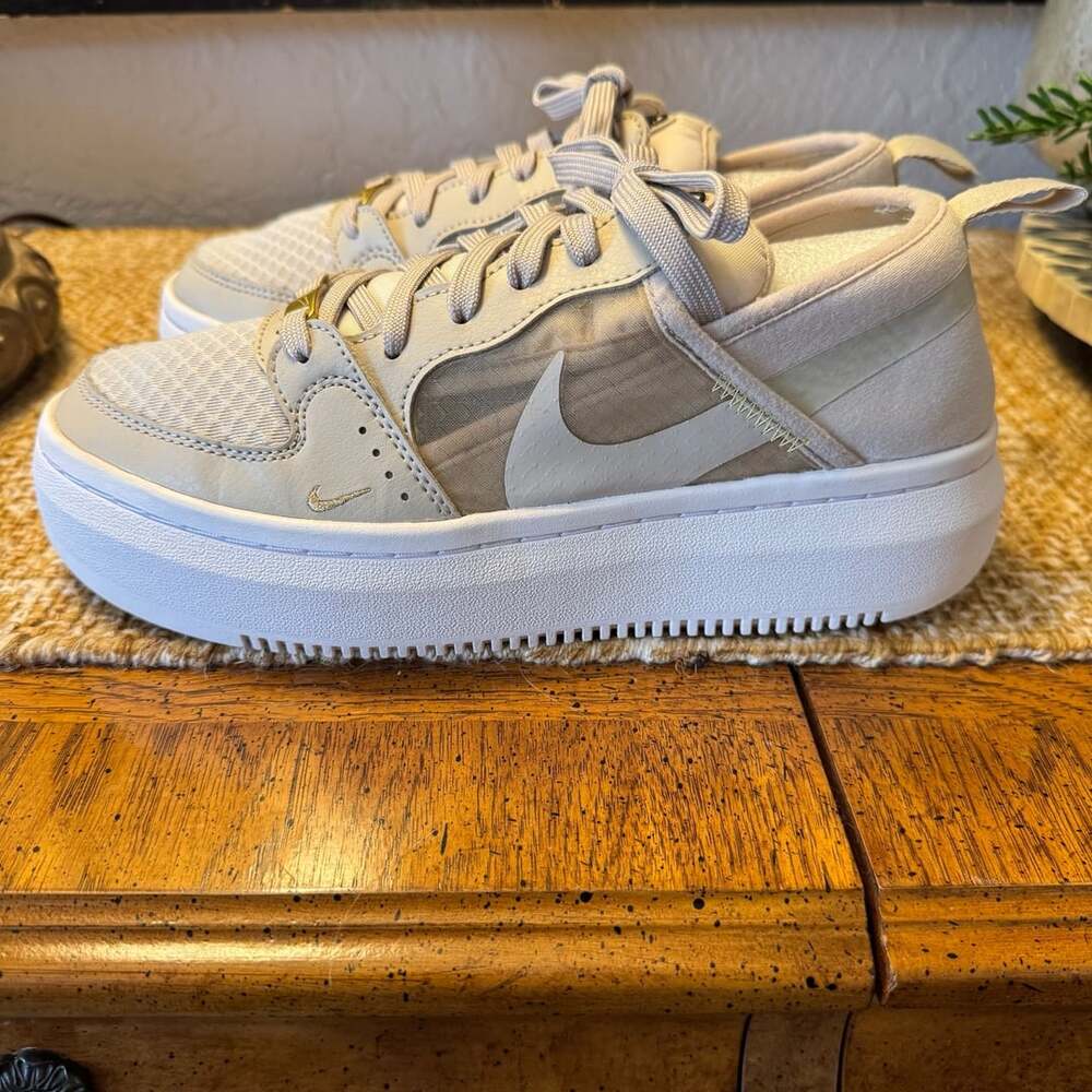 Nike Court Vision Alta TXT Women 8 Cream Saturn Gold Platform CW6536-200 - Picture 2 of 11